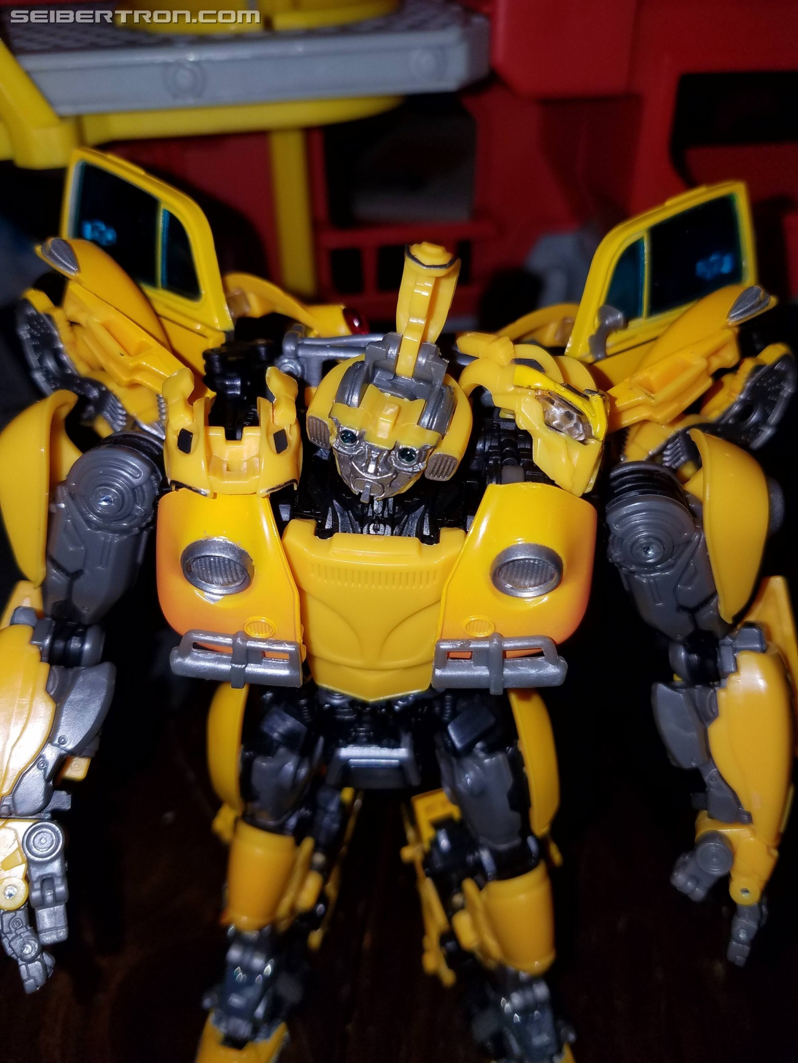 Transformers News: Pictorial Review for Transformers Movie Masterpiece MPM-7 Volkswagen Bumblebee Transformers News: Pictorial Review for Transformers Movie Masterpiece MPM-7 Volkswagen Bumblebee