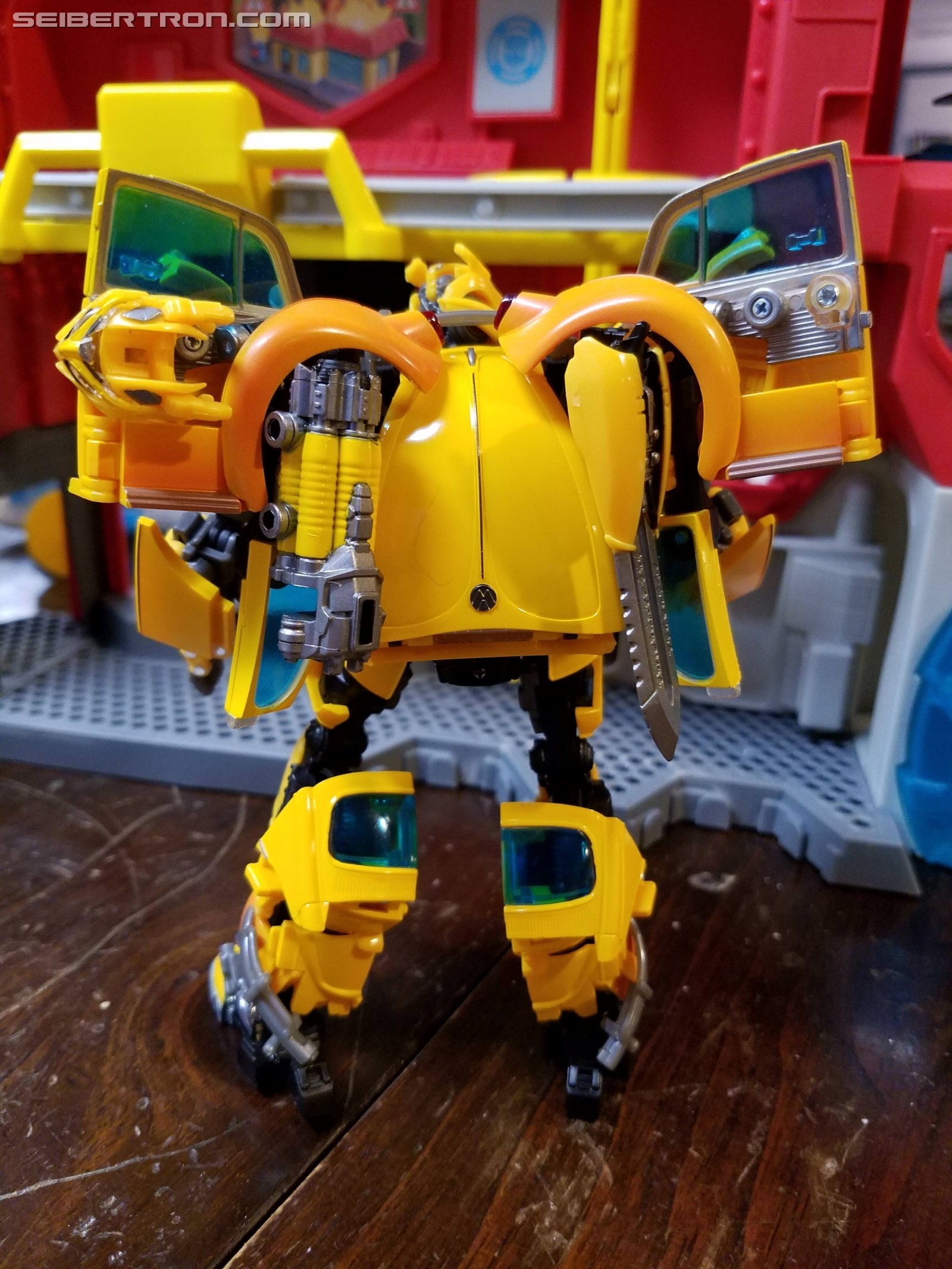 Transformers News: Pictorial Review for Transformers Movie Masterpiece MPM-7 Volkswagen Bumblebee Transformers News: Pictorial Review for Transformers Movie Masterpiece MPM-7 Volkswagen Bumblebee