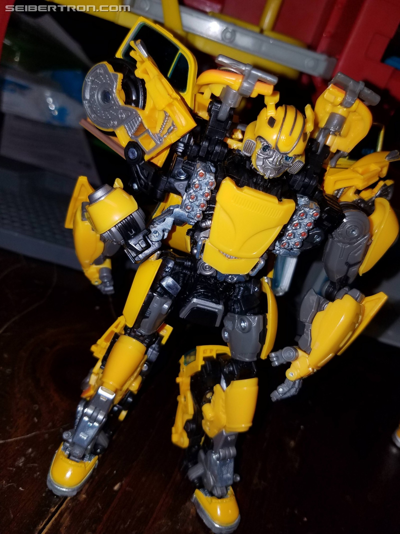 Transformers News: Pictorial Review for Transformers Movie Masterpiece MPM-7 Volkswagen Bumblebee Transformers News: Pictorial Review for Transformers Movie Masterpiece MPM-7 Volkswagen Bumblebee