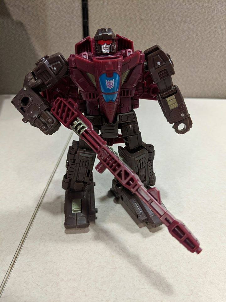 Transformers News: In-Hand Images of Transformers War for Cybertron: Siege Skytread