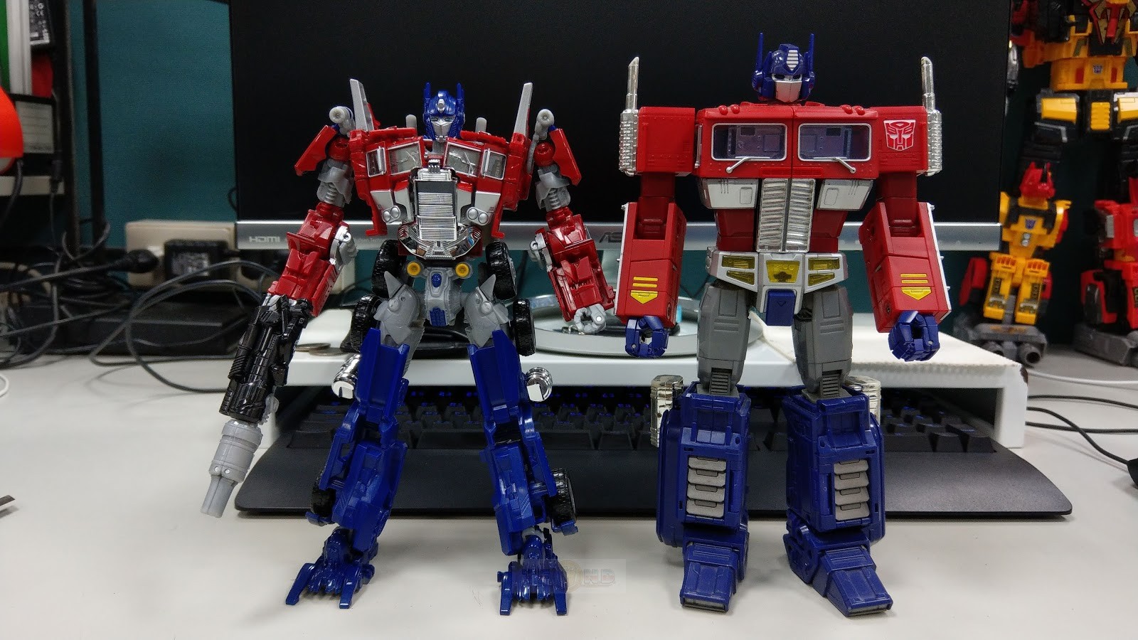 Transformers News: In-Hand Images of Takara Tomy BB-02 Legendary Optimus Prime Transformers News: In-Hand Images of Takara Tomy BB-02 Legendary Optimus Prime