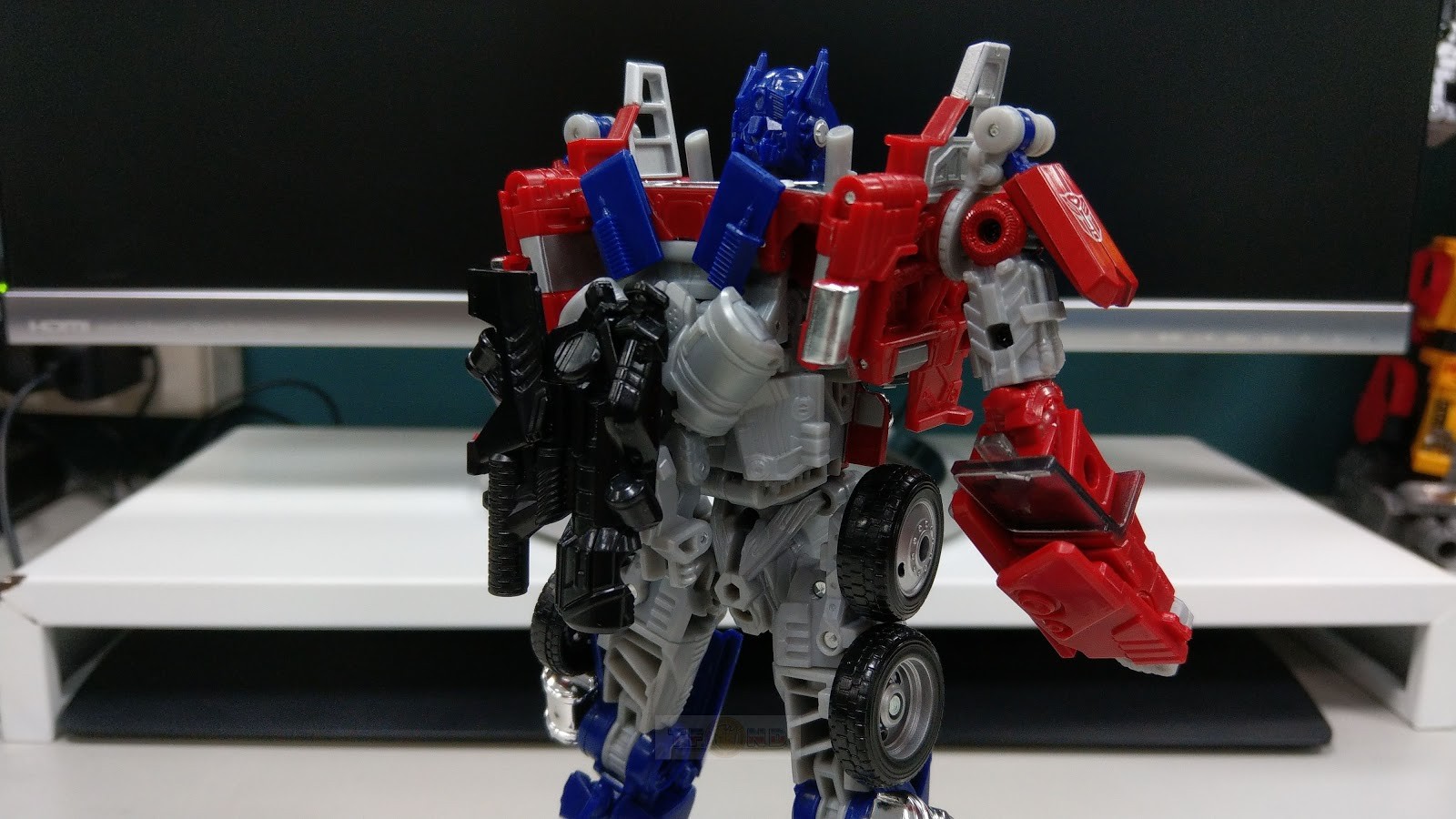 Transformers News: In-Hand Images of Takara Tomy BB-02 Legendary Optimus Prime Transformers News: In-Hand Images of Takara Tomy BB-02 Legendary Optimus Prime
