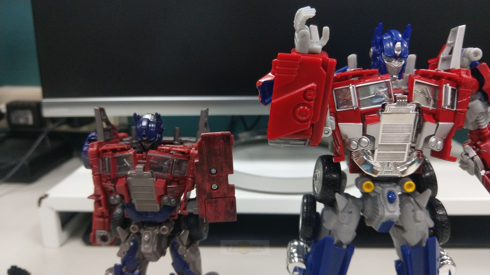 Transformers News: In-Hand Images of Takara Tomy BB-02 Legendary Optimus Prime Transformers News: In-Hand Images of Takara Tomy BB-02 Legendary Optimus Prime