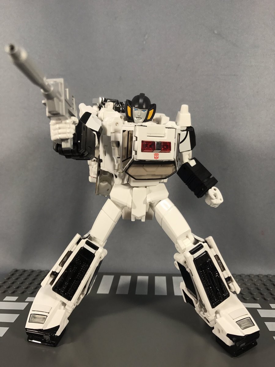Transformers News: In-Hand Images of Transformers Masterpiece MP-42 Cordon