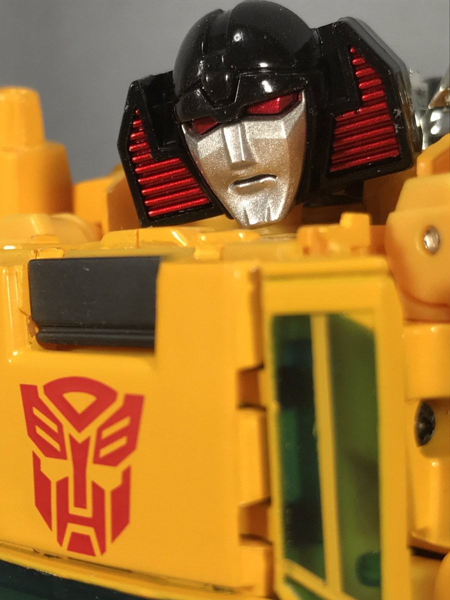 Transformers News: In-Hand Images of Transformers Masterpiece MP-42 Cordon