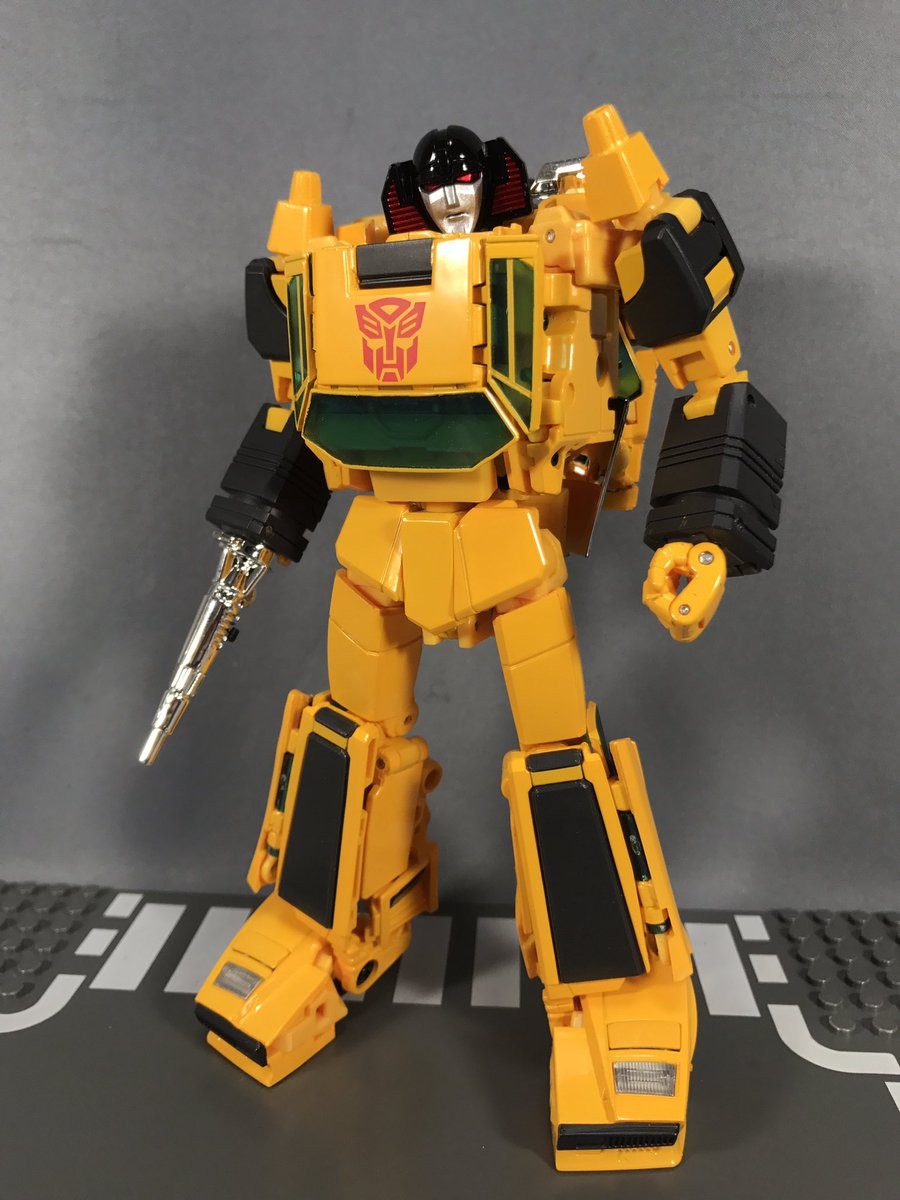 Transformers News: In-Hand Images of Transformers Masterpiece MP-42 Cordon