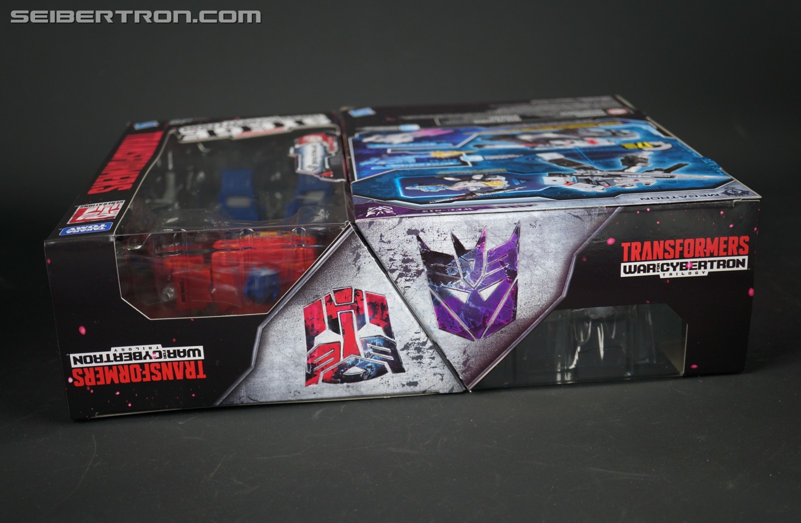 Transformers News: In Hand Images of Transformers WFC Siege Optimus Prime and Megatron Transformers News: In Hand Images of Transformers WFC Siege Optimus Prime and Megatron