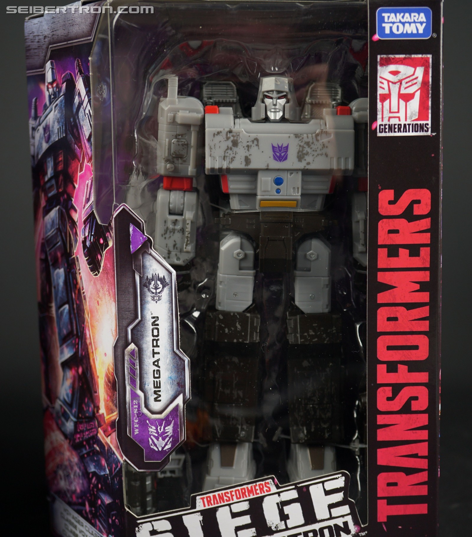Transformers News: In Hand Images of Transformers WFC Siege Optimus Prime and Megatron Transformers News: In Hand Images of Transformers WFC Siege Optimus Prime and Megatron
