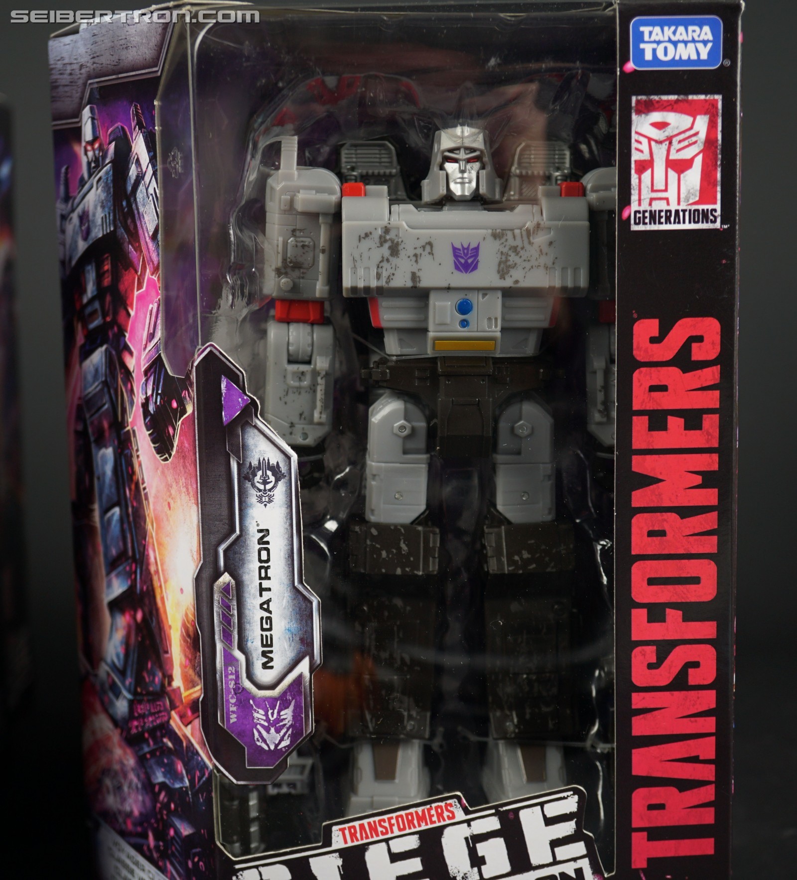 Transformers News: In Hand Images of Transformers WFC Siege Optimus Prime and Megatron Transformers News: In Hand Images of Transformers WFC Siege Optimus Prime and Megatron