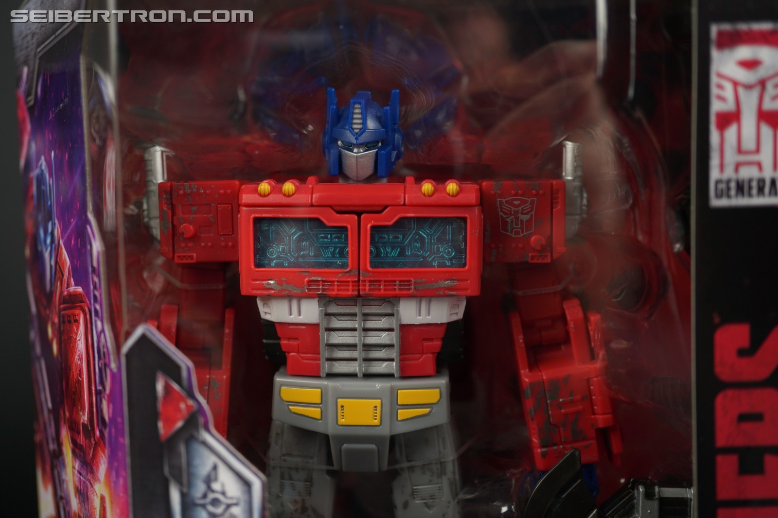 Transformers News: In Hand Images of Transformers WFC Siege Optimus Prime and Megatron Transformers News: In Hand Images of Transformers WFC Siege Optimus Prime and Megatron