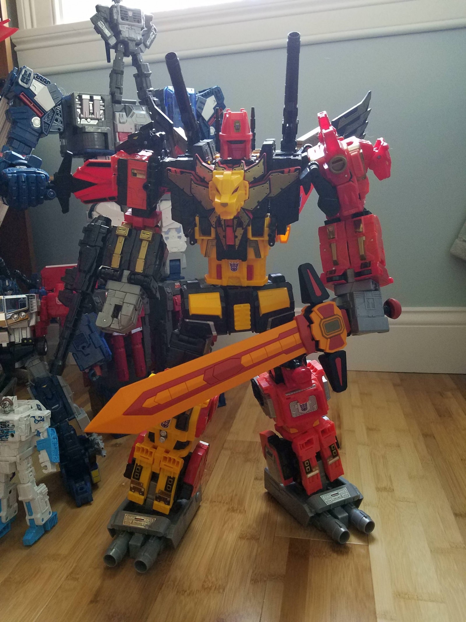 Transformers News: Transformers Power of the Primes Predaking China Sword Exclusive In Hand Images