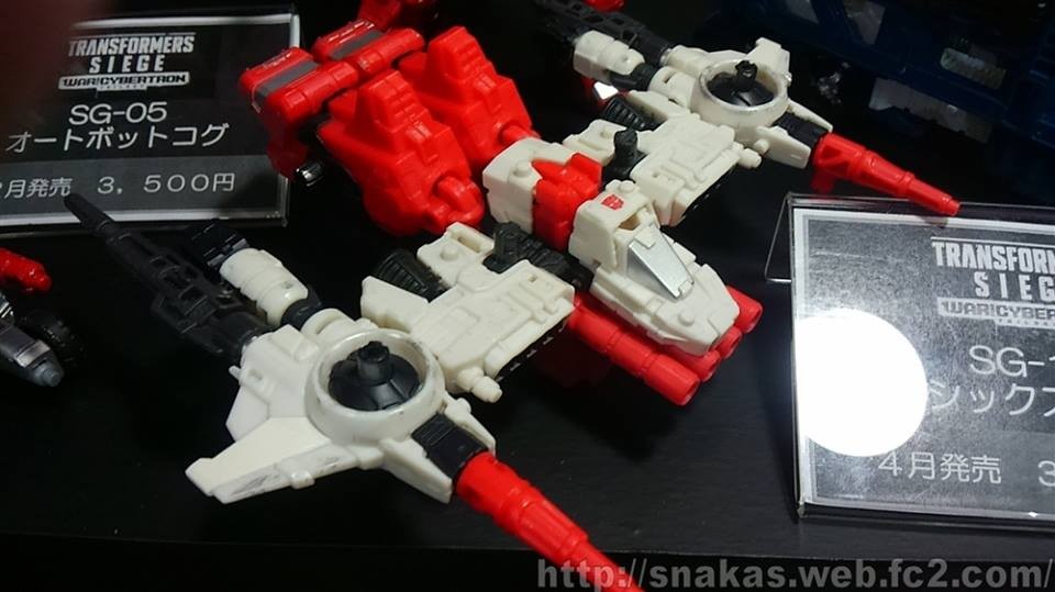 Transformers News: Images from Tokyo Comic Con 2018 of Studio Series, Siege, Encore Big Convoy, MP, and Bumblebee Event Transformers News: Images from Tokyo Comic Con 2018 of Studio Series, Siege, Encore Big Convoy, MP, and Bumblebee Event