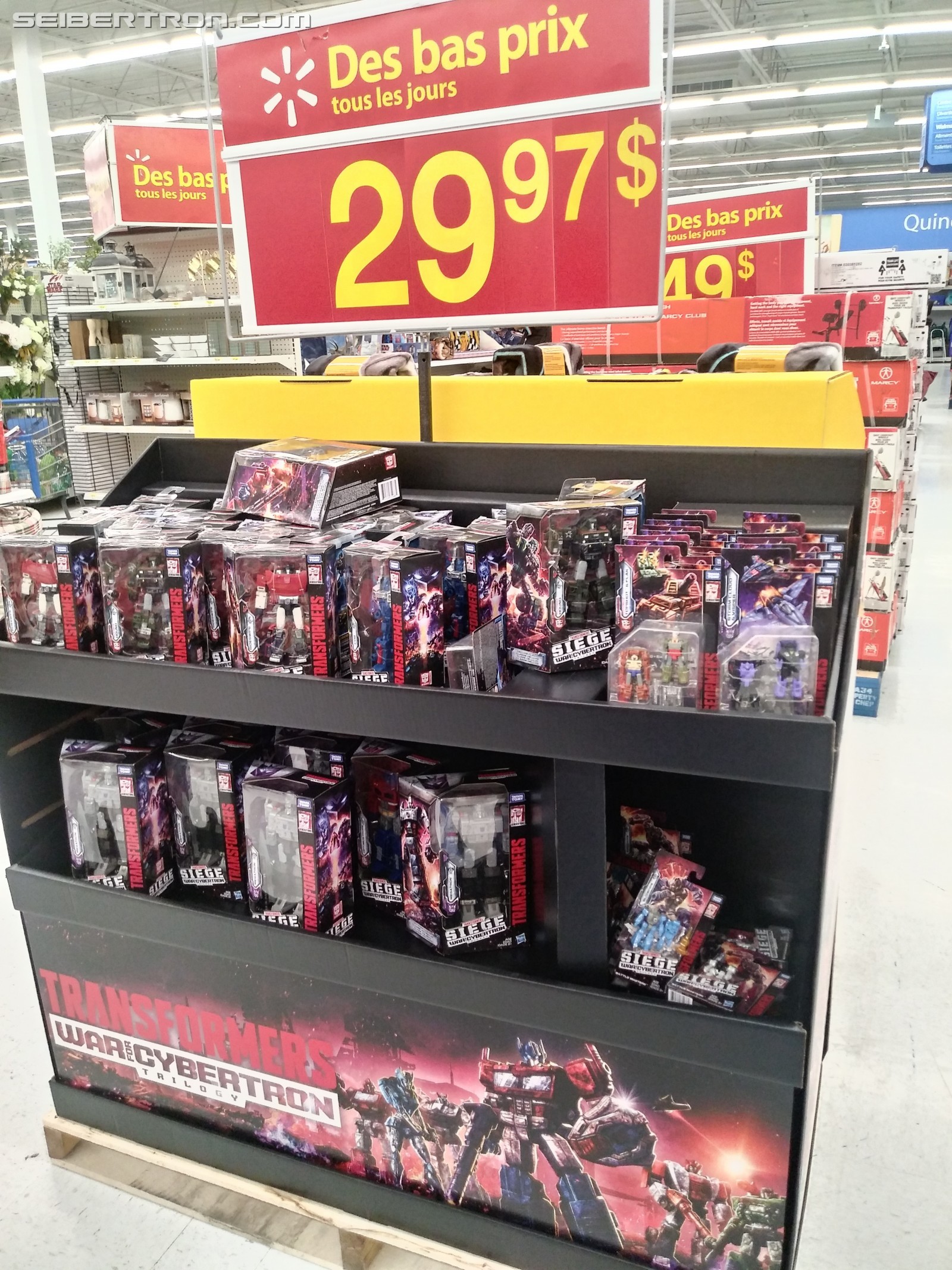 Transformers News: Siege Leader Class Optimus Prime Possibly Leaked by IDW + Specialized Siege Display found in Stores Transformers News: Siege Leader Class Optimus Prime Possibly Leaked by IDW + Specialized Siege Display found in Stores