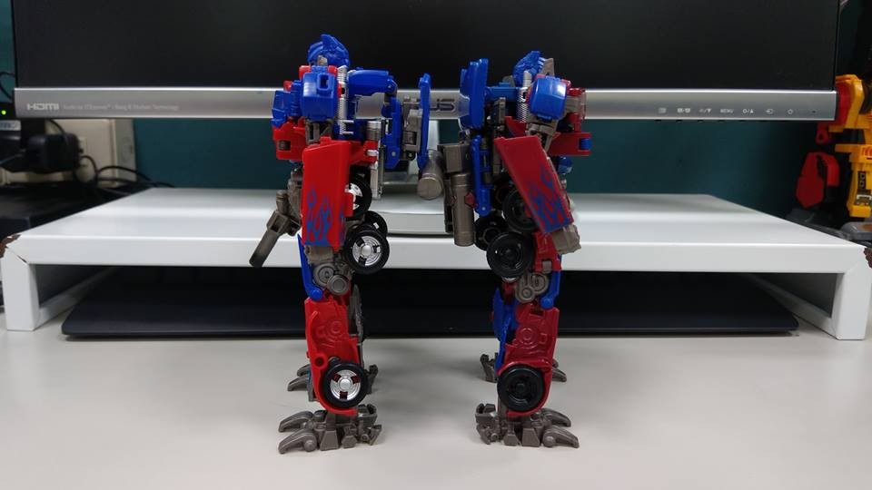 Transformers News: Studio Series News Roundup with New Sightings and Reviews + In Hand Images of Rampage and