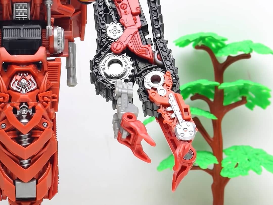 Transformers News: Studio Series News Roundup with New Sightings and Reviews + In Hand Images of Rampage and
