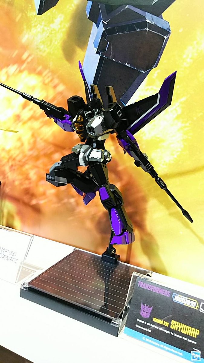 Transformers News: Flame Toys reveals Skywarp and Thundercracker plus more updates Transformers News: Flame Toys reveals Skywarp and Thundercracker plus more updates