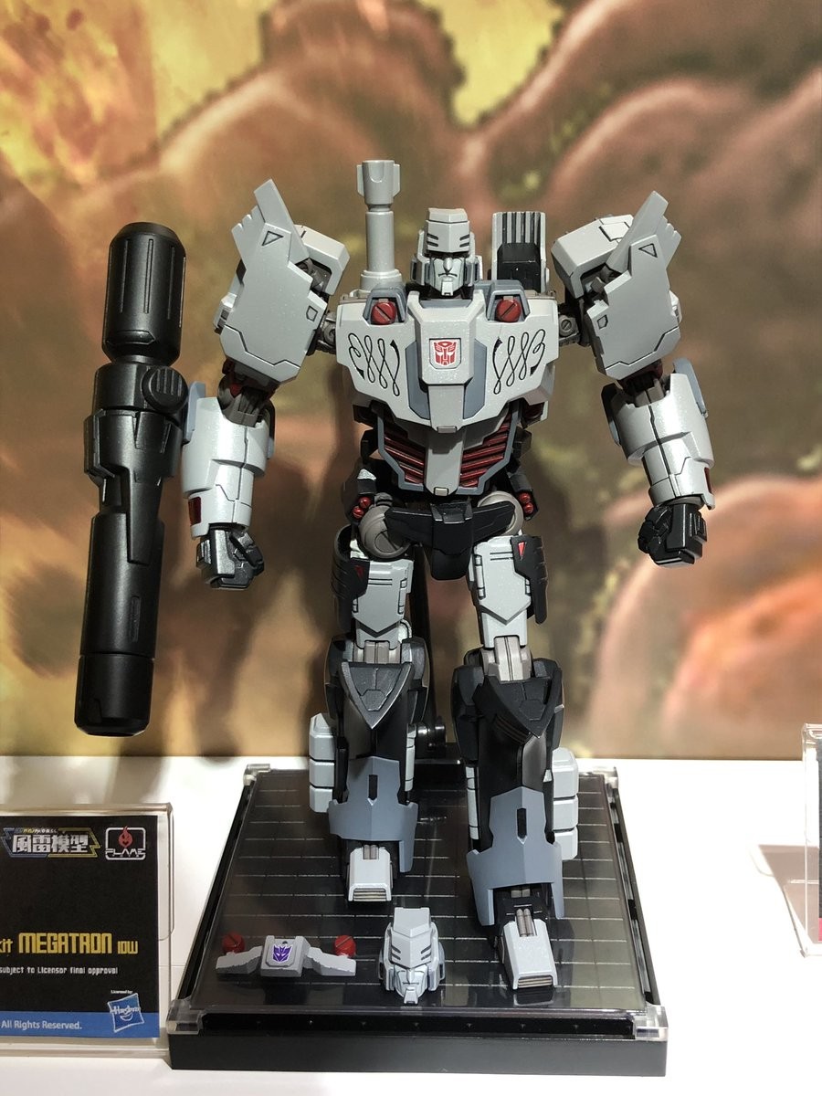 Transformers News: Flame Toys reveals Skywarp and Thundercracker plus more updates Transformers News: Flame Toys reveals Skywarp and Thundercracker plus more updates