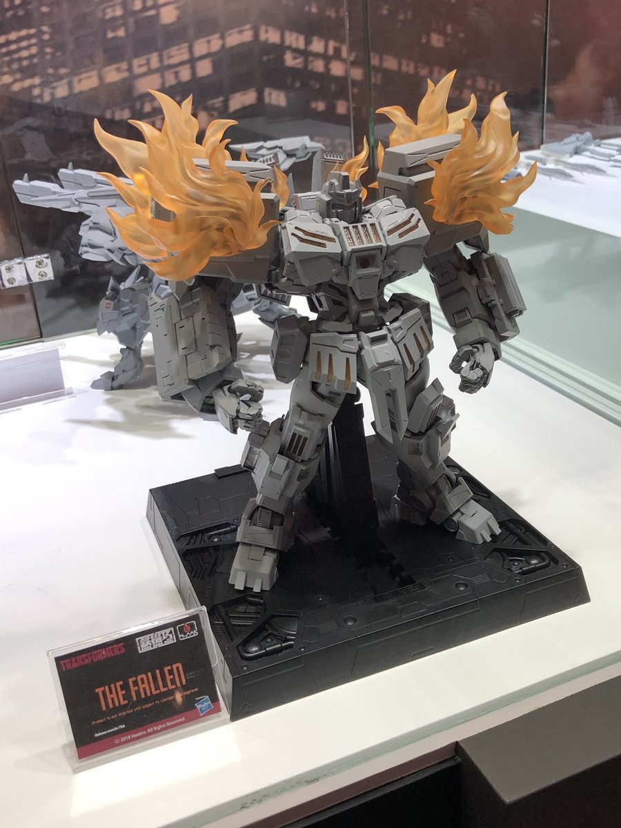 Transformers News: Flame Toys reveals Skywarp and Thundercracker plus more updates Transformers News: Flame Toys reveals Skywarp and Thundercracker plus more updates
