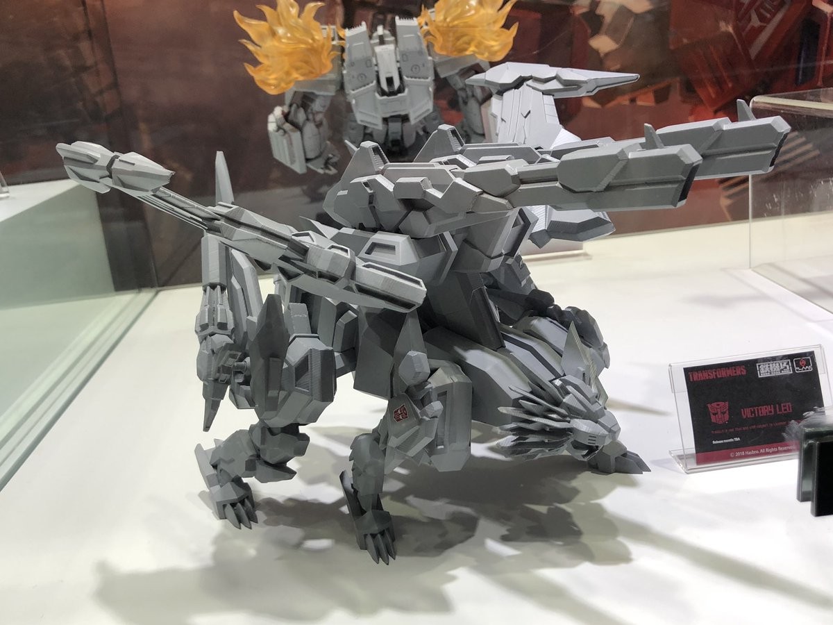 Transformers News: Flame Toys reveals Skywarp and Thundercracker plus more updates Transformers News: Flame Toys reveals Skywarp and Thundercracker plus more updates