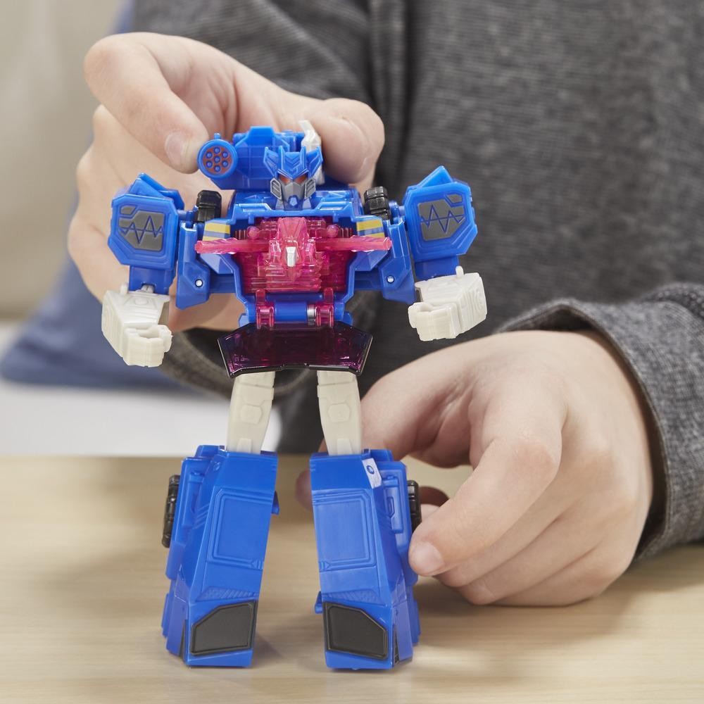 Transformers News: New Stock Images for Upcoming Transformers Cyberverse Toys With First Look at Lazerbeak Ejecting