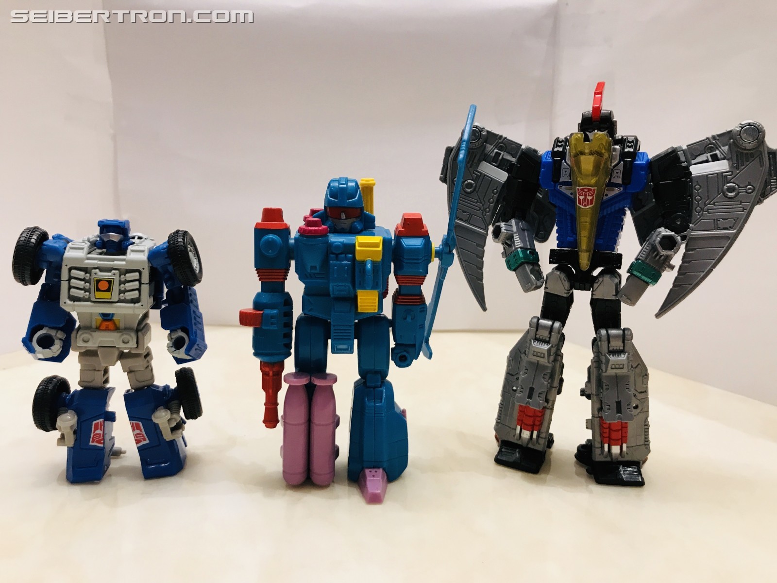 Transformers News: Pictorial Review of G1 Region Exclusive Windmill