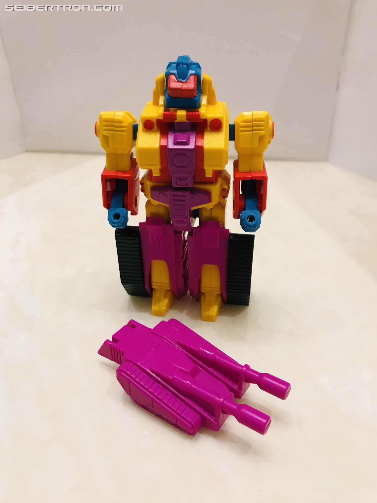 Transformers News: Pictorial Review of G1 Region Exclusive Omega Spreem
