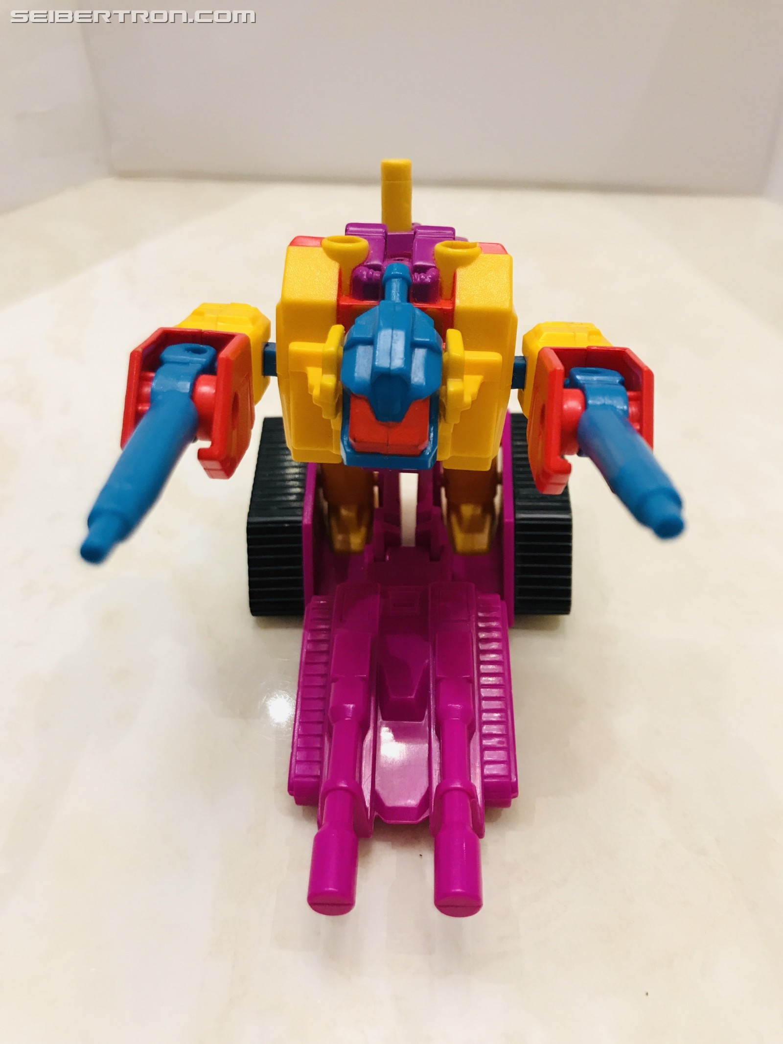 Transformers News: Pictorial Review of G1 Region Exclusive Omega Spreem