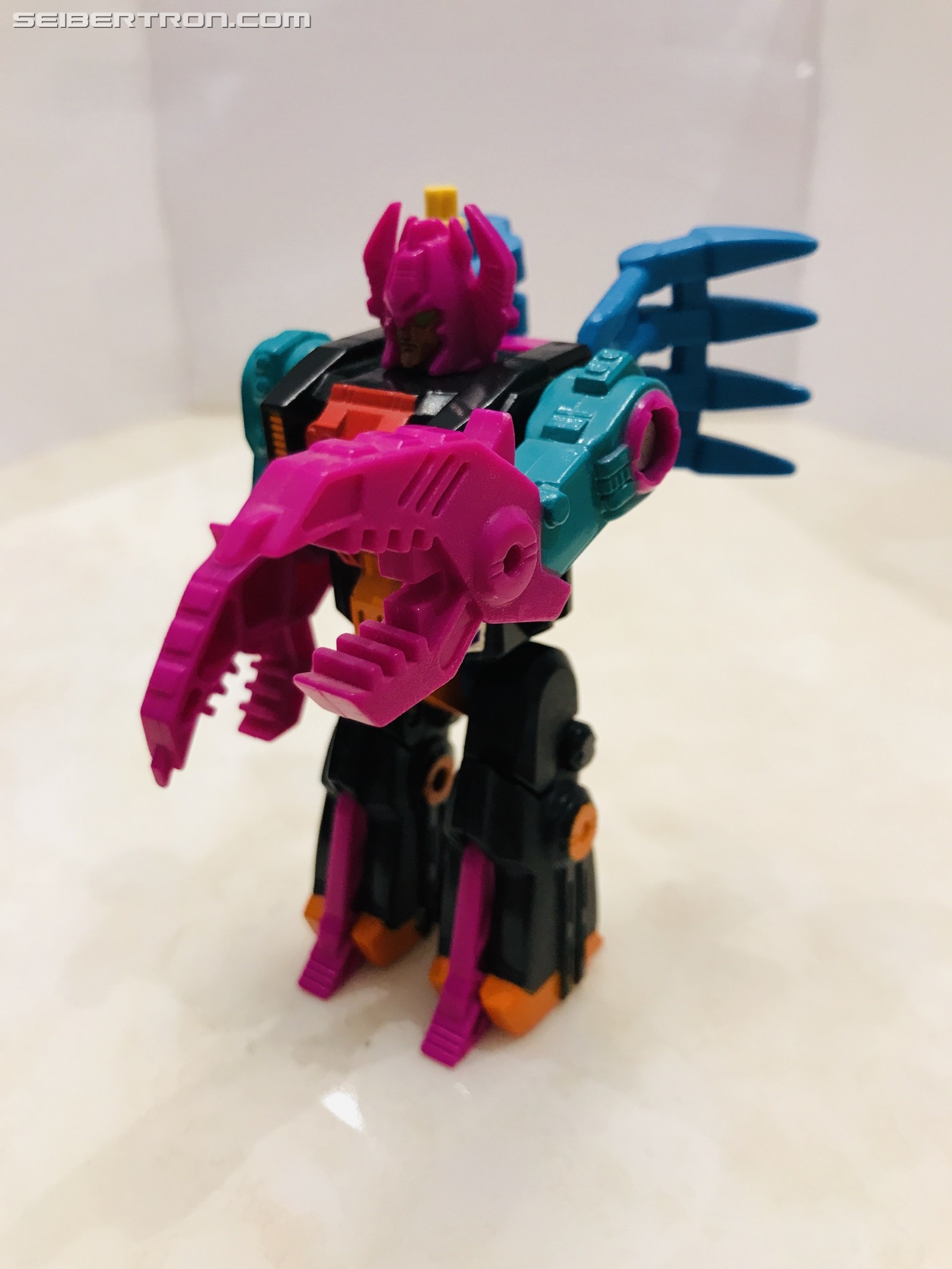 Transformers News: Pictorial Review of G1 Region Exclusive Double Punch