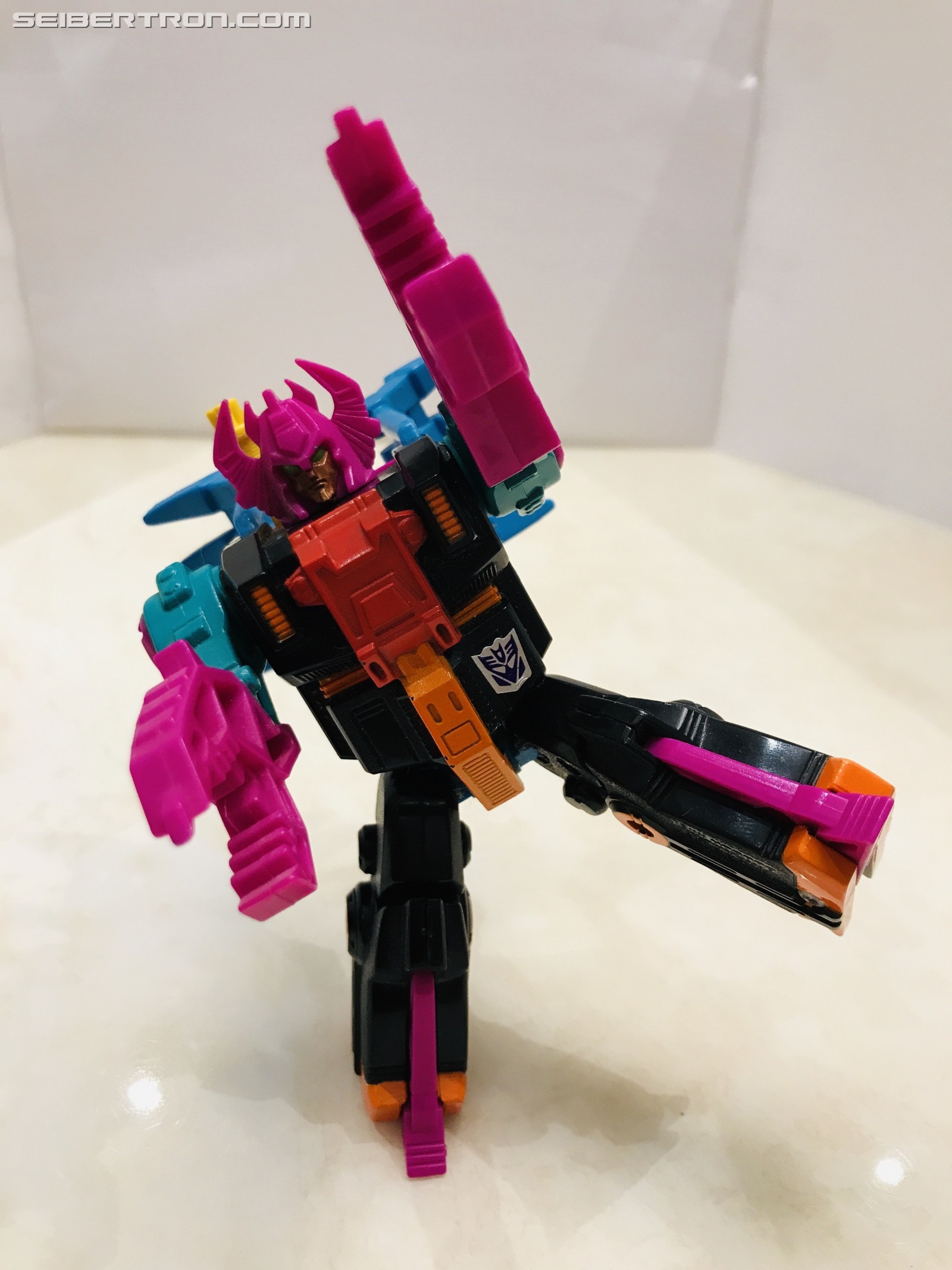 Transformers News: Pictorial Review of G1 Region Exclusive Double Punch