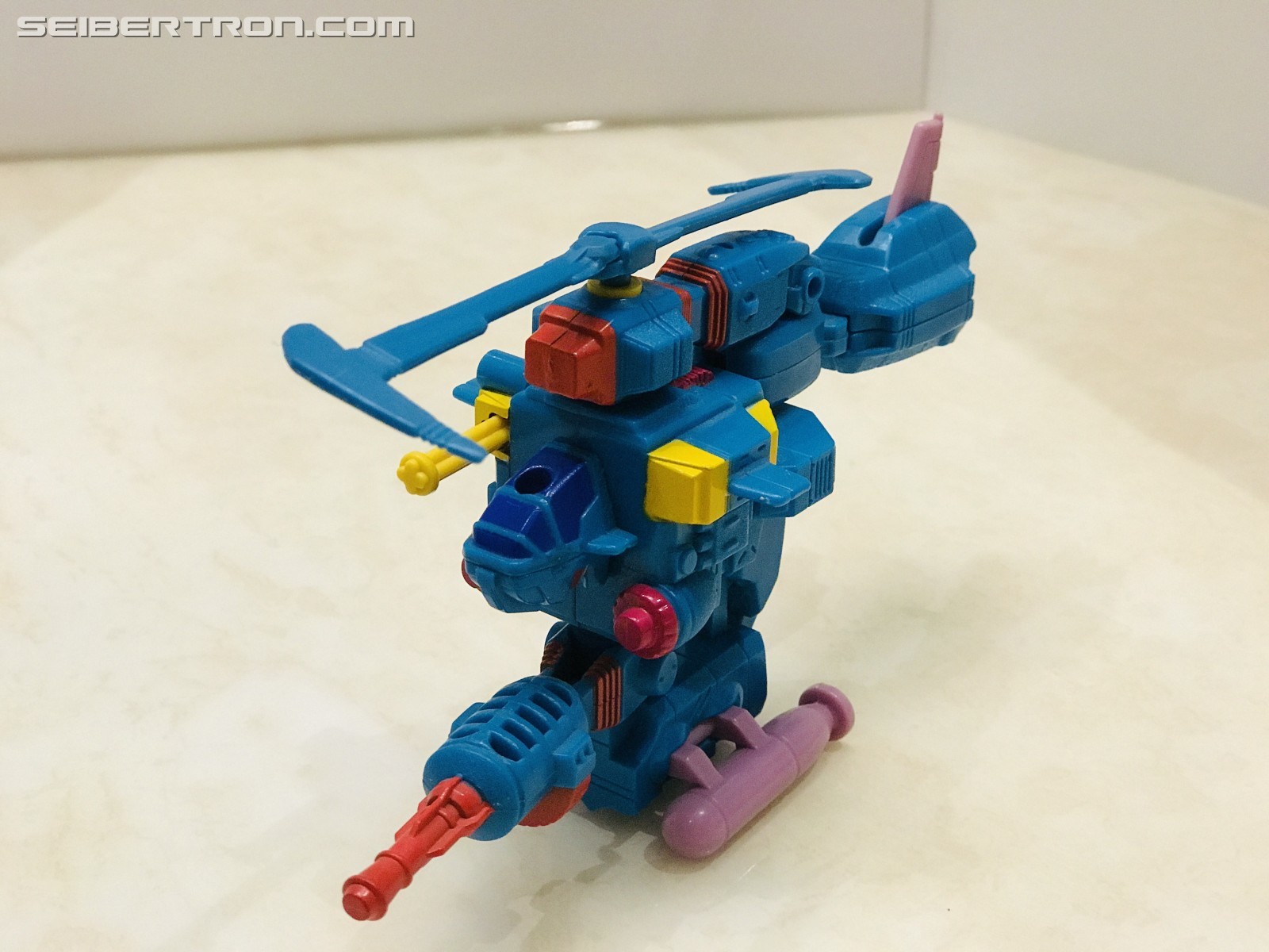 Transformers News: Pictorial Review of G1 Region Exclusive Windmill