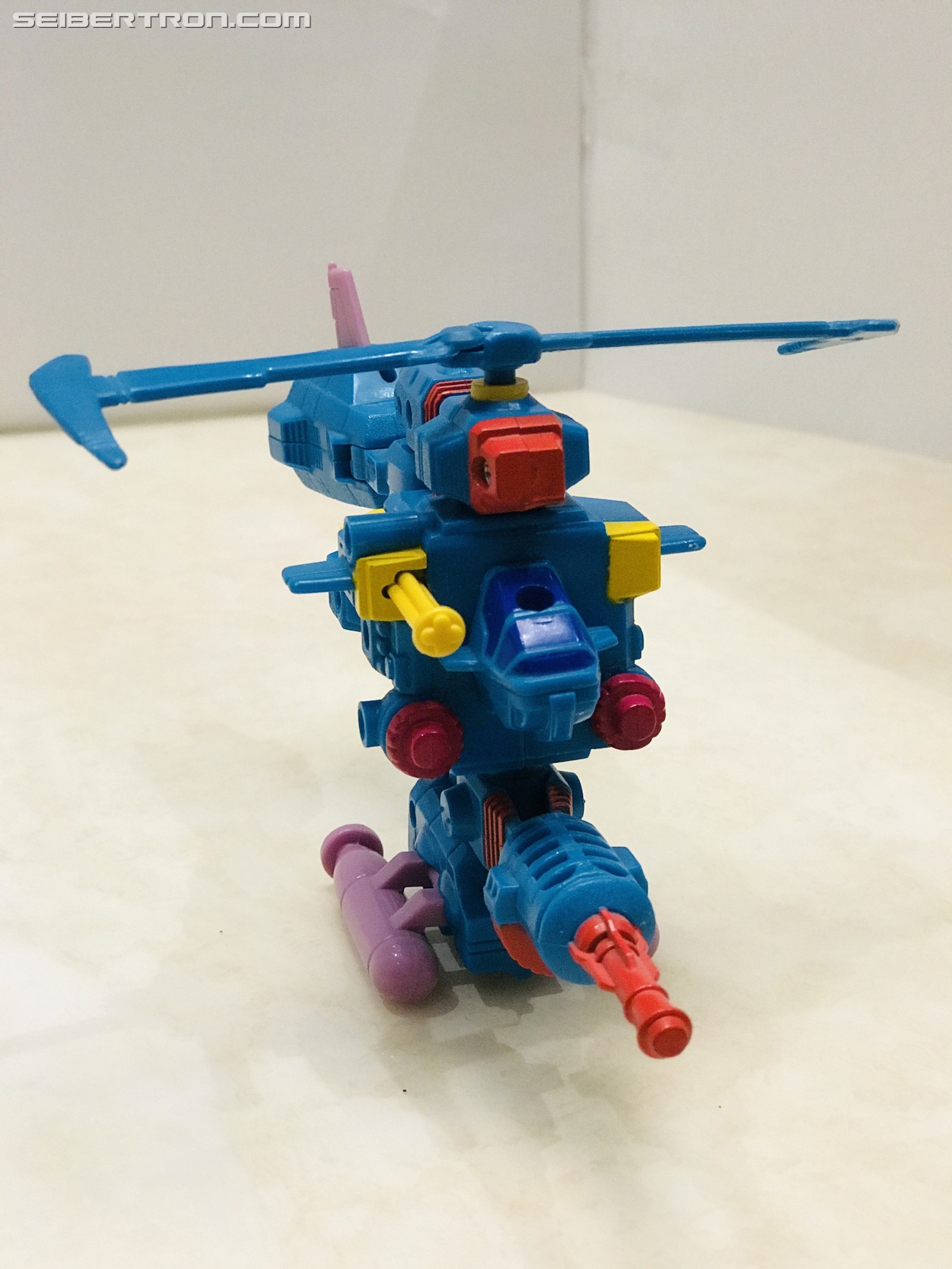 Transformers News: Pictorial Review of G1 Region Exclusive Windmill