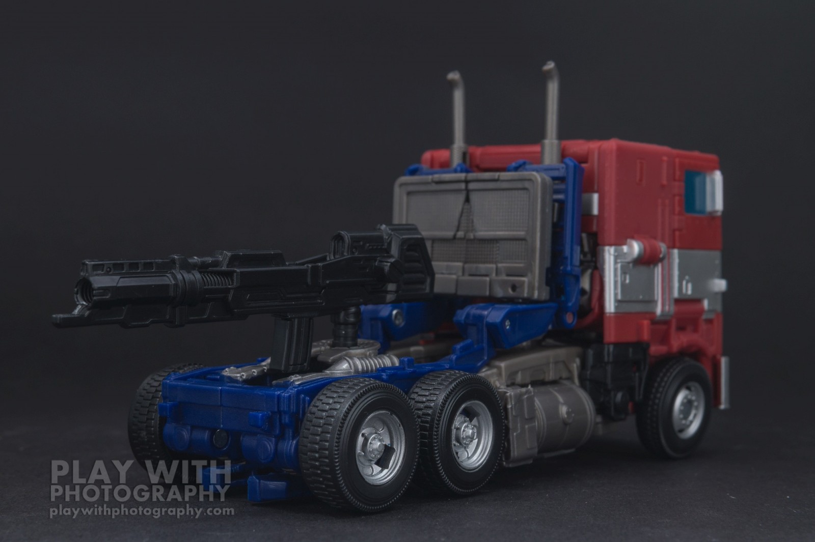 Transformers News: Studio Series 38 Bumblebee Movie Optimus Prime Out at Select Stores in the US + New Pics Transformers News: Studio Series 38 Bumblebee Movie Optimus Prime Out at Select Stores in the US + New Pics