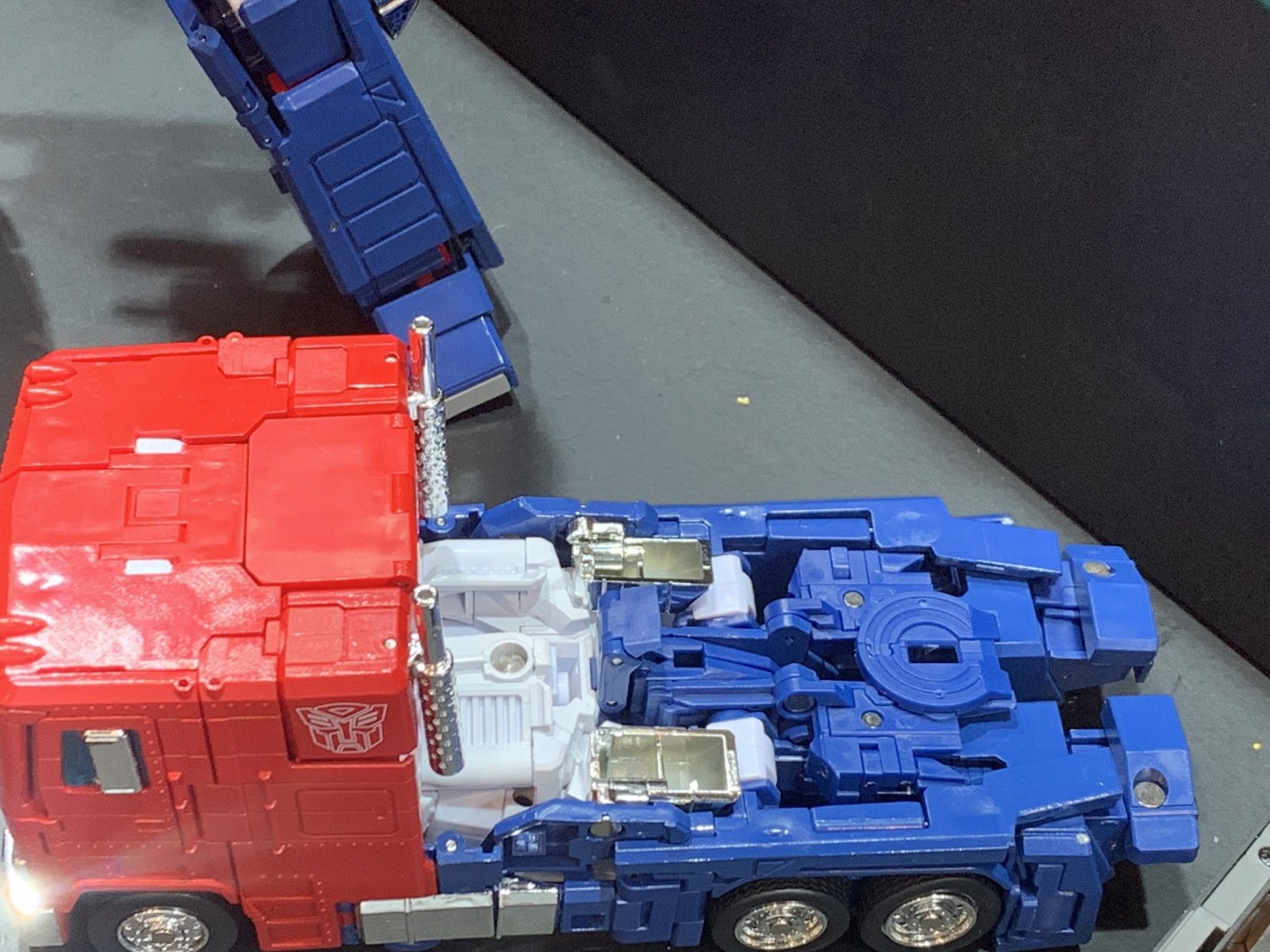 Transformers News: New Images of Transformers Masterpiece MP-44 Optimus Prime 3.0 from Wonder Festival 2019 Winter Transformers News: New Images of Transformers Masterpiece MP-44 Optimus Prime 3.0 from Wonder Festival 2019 Winter