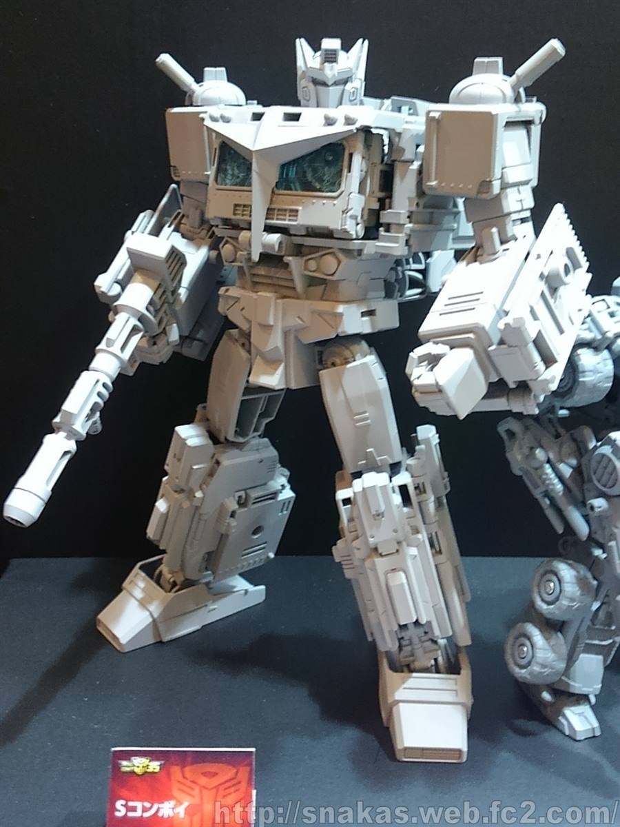 Transformers News: Additional Images of New Star Convoy and Armada Optimus Prime Confirming Combination Gimmick Transformers News: Additional Images of New Star Convoy and Armada Optimus Prime Confirming Combination Gimmick