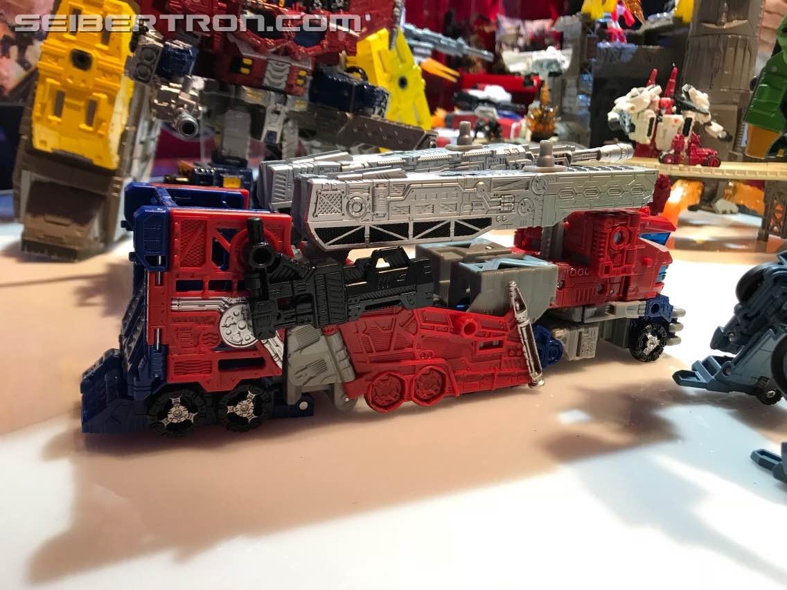 Transformers News: Toy Fair New York 2019 Transformers War for Cybertron: Siege Photos #tfny #hasbrotoyfair Transformers News: Toy Fair New York 2019 Transformers War for Cybertron: Siege Photos #tfny #hasbrotoyfair