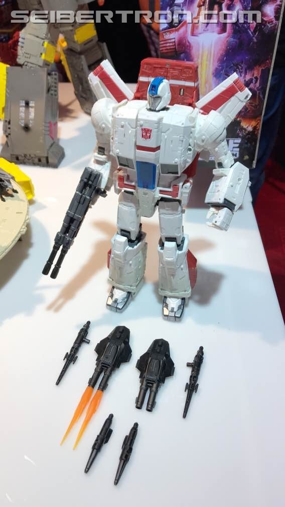 Transformers News: Toy Fair New York 2019 Transformers War for Cybertron: Siege Photos #tfny #hasbrotoyfair Transformers News: Toy Fair New York 2019 Transformers War for Cybertron: Siege Photos #tfny #hasbrotoyfair