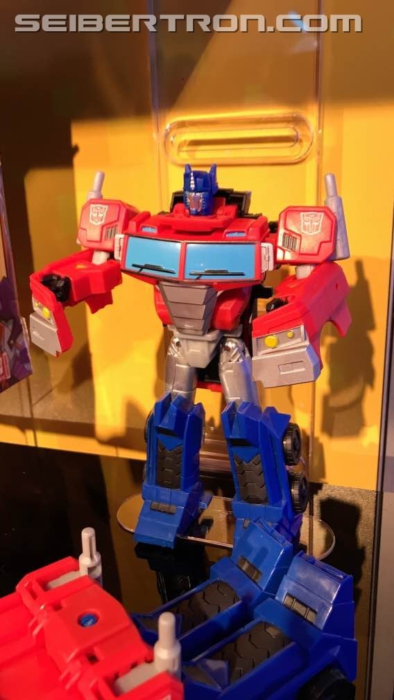 Transformers News: Toy Fair New York 2019 Transformers Cyberverse Photos #tfny #hasbrotoyfair