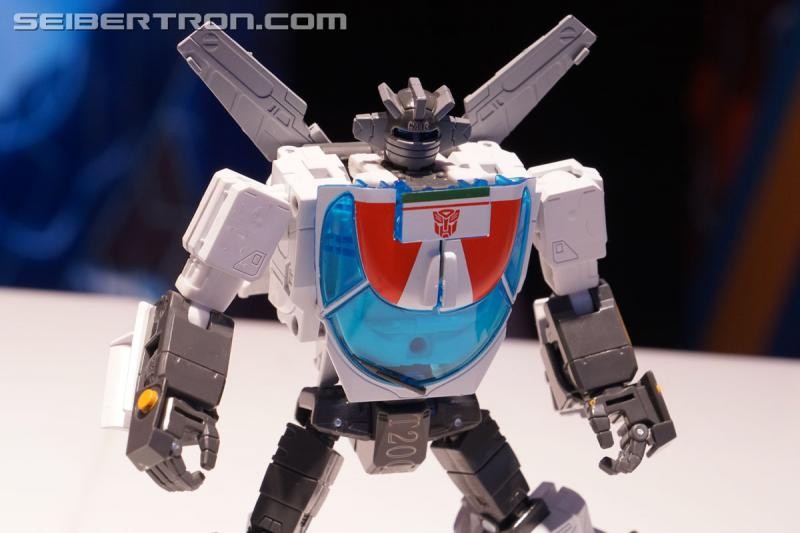 Transformers News: Gallery and Video for Masterpieces at 2019 New York Toy Fair #tfny #hasbrotoyfair Transformers News: Gallery and Video for Masterpieces at 2019 New York Toy Fair #tfny #hasbrotoyfair