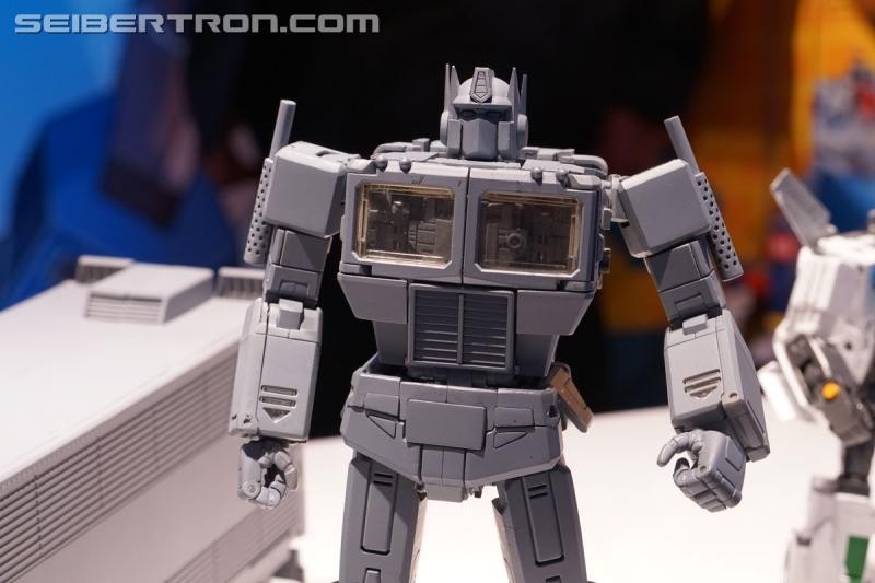 Transformers News: Gallery and Video for Masterpieces at 2019 New York Toy Fair #tfny #hasbrotoyfair Transformers News: Gallery and Video for Masterpieces at 2019 New York Toy Fair #tfny #hasbrotoyfair