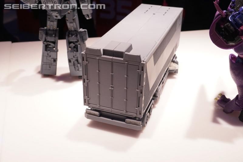 Transformers News: Gallery and Video for Masterpieces at 2019 New York Toy Fair #tfny #hasbrotoyfair Transformers News: Gallery and Video for Masterpieces at 2019 New York Toy Fair #tfny #hasbrotoyfair