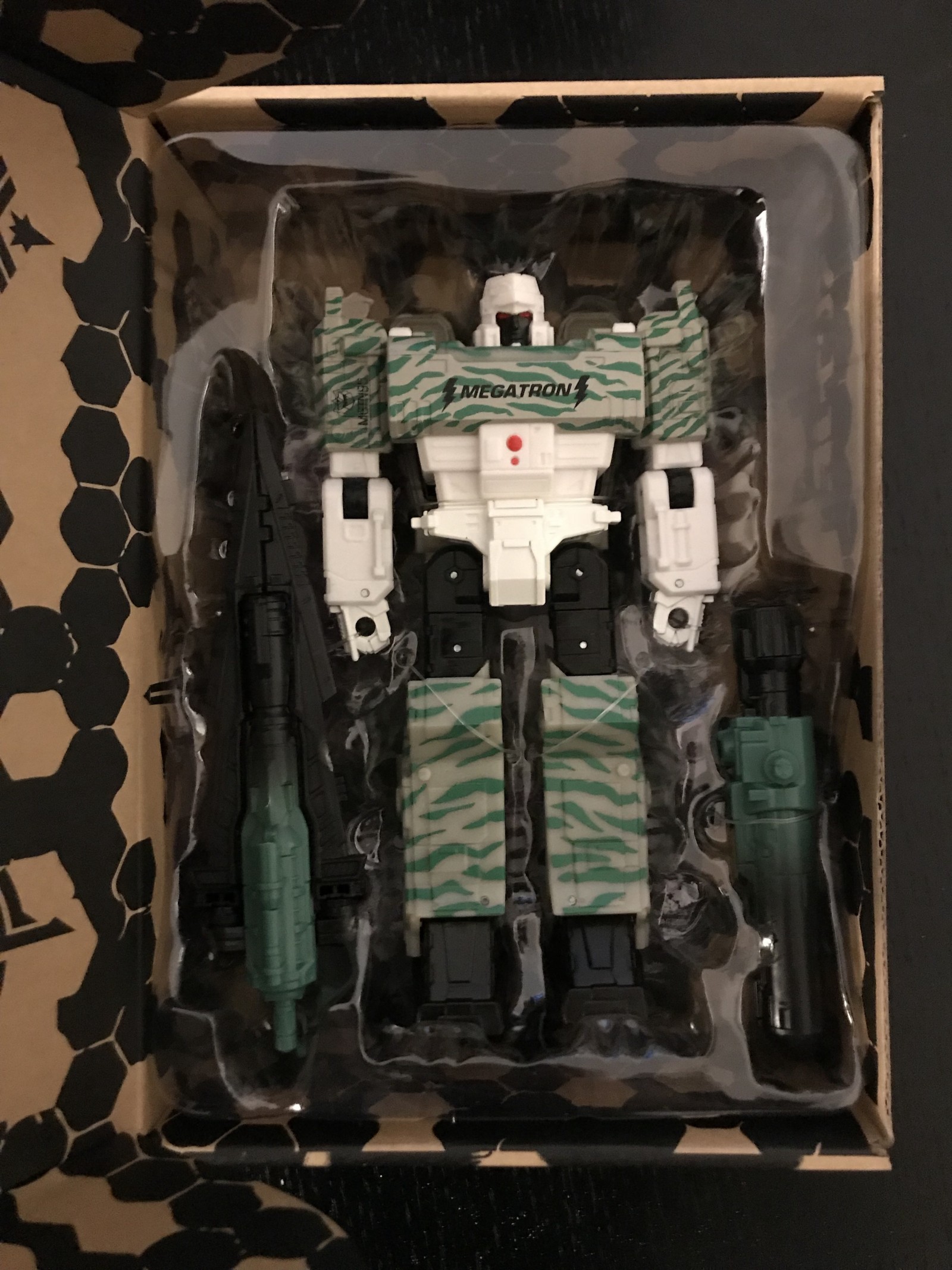 Transformers News: Generations Selects G2 Megatron Photogallery and English Video Review