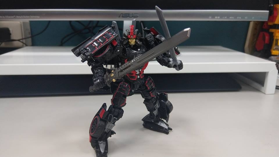 Transformers News: New In-Hand Images - Transformers Studio Series Drift with Baby Dinobots Transformers News: New In-Hand Images - Transformers Studio Series Drift with Baby Dinobots