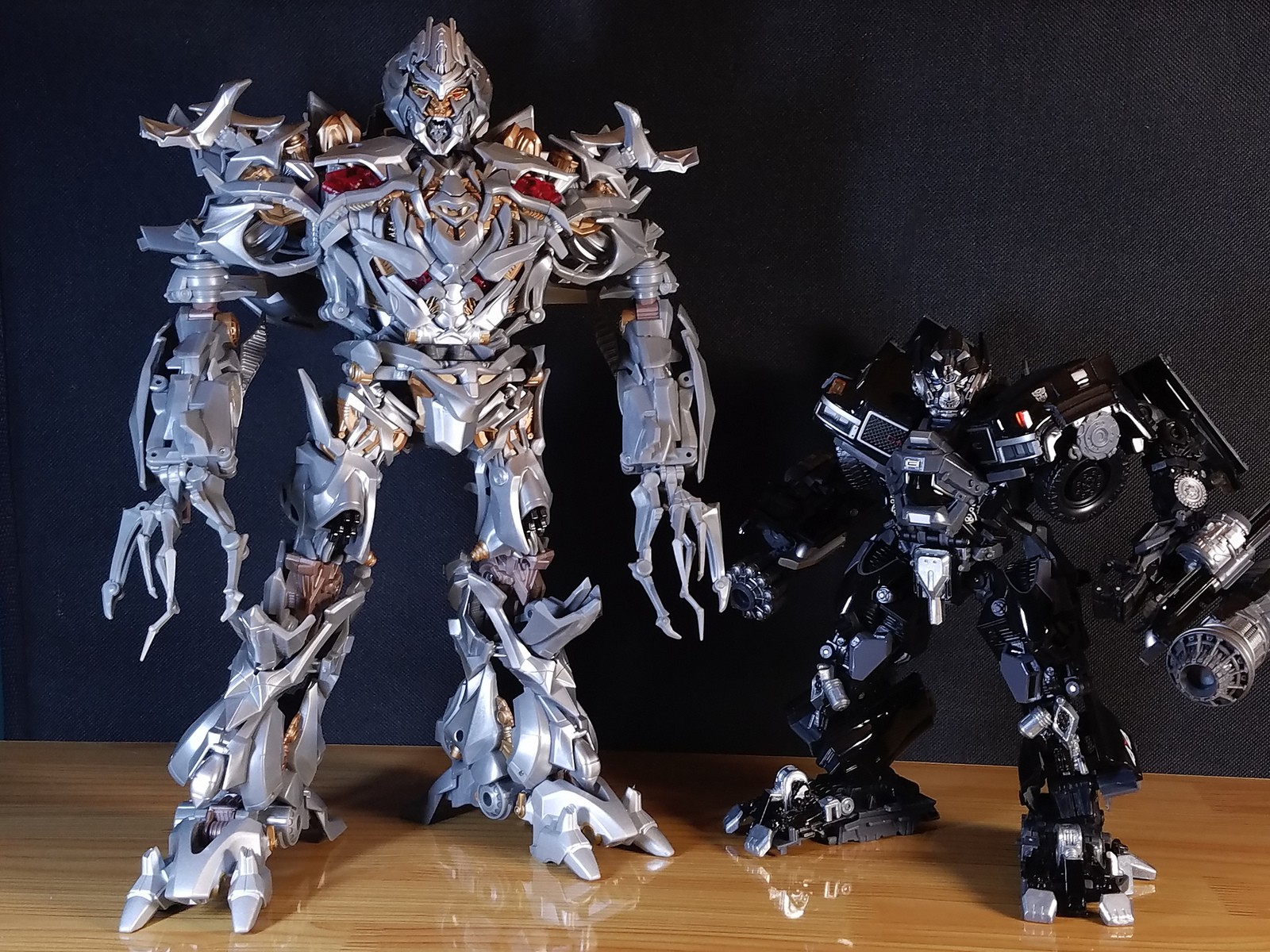 Transformers News: More In Hand Images of Movie Masterpiece Megatron MPM-08 Transformers News: More In Hand Images of Movie Masterpiece Megatron MPM-08