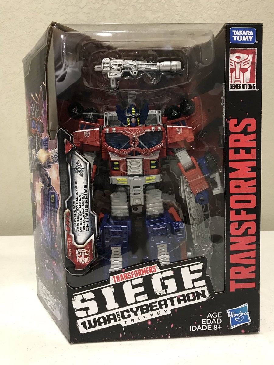 Transformers News: New In-Hand Images and Comparisons - Transformers War for Cybertron: Siege Galaxy Upgrade Optimus Pr Transformers News: New In-Hand Images and Comparisons - Transformers War for Cybertron: Siege Galaxy Upgrade Optimus Pr
