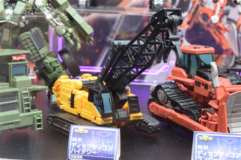 Transformers News: New Diaclone, SS Longhaul, Siege Barricade and Thundercracker and more at Shizuoka Hobby Show 201 Transformers News: New Diaclone, SS Longhaul, Siege Barricade and Thundercracker and more at Shizuoka Hobby Show 201
