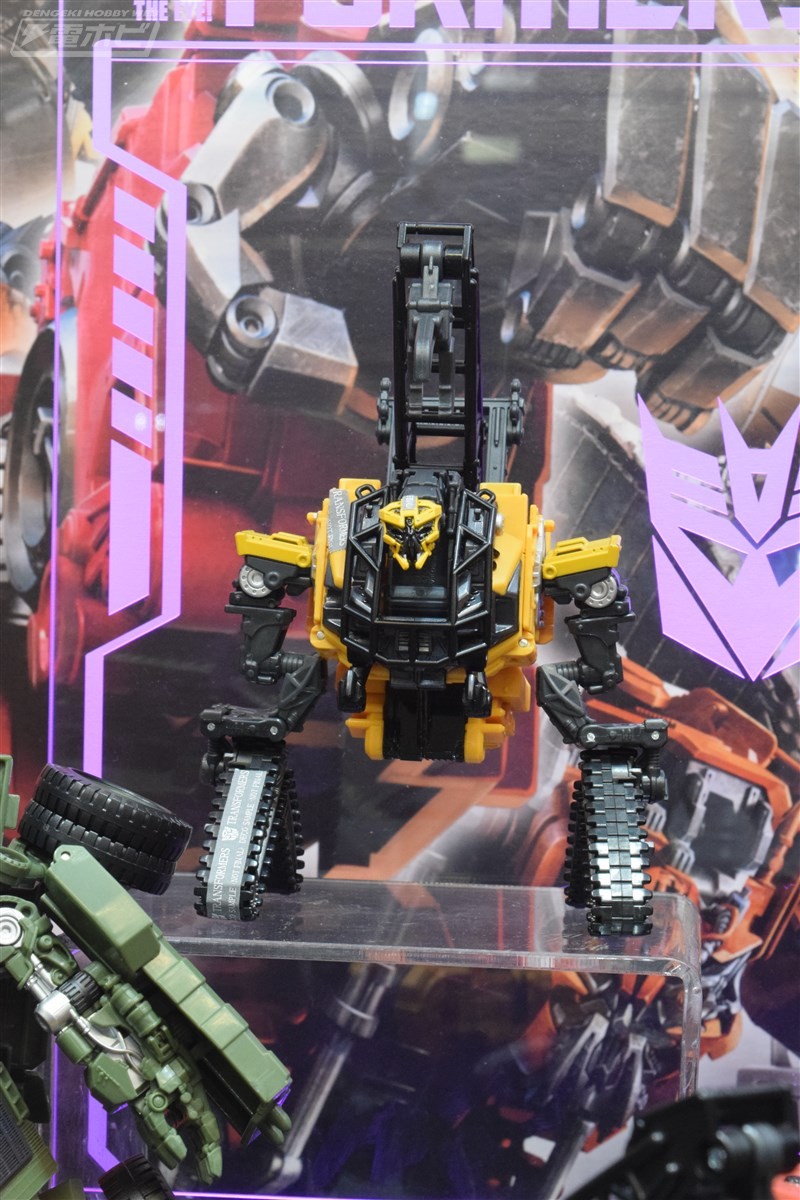 Transformers News: New Diaclone, SS Longhaul, Siege Barricade and Thundercracker and more at Shizuoka Hobby Show 201 Transformers News: New Diaclone, SS Longhaul, Siege Barricade and Thundercracker and more at Shizuoka Hobby Show 201