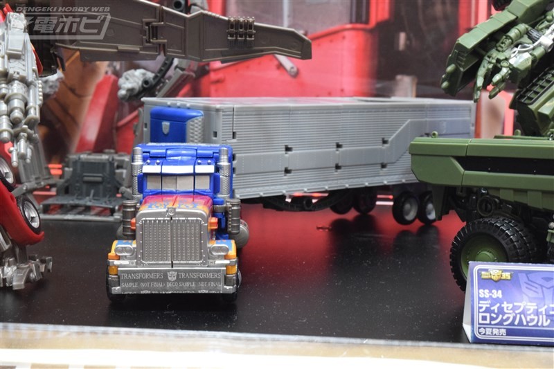 Transformers News: New Diaclone, SS Longhaul, Siege Barricade and Thundercracker and more at Shizuoka Hobby Show 201 Transformers News: New Diaclone, SS Longhaul, Siege Barricade and Thundercracker and more at Shizuoka Hobby Show 201