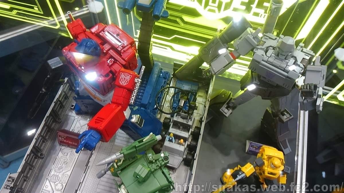 Transformers News: More Images Tokyo Toy Show 2019 Masterpiece Display