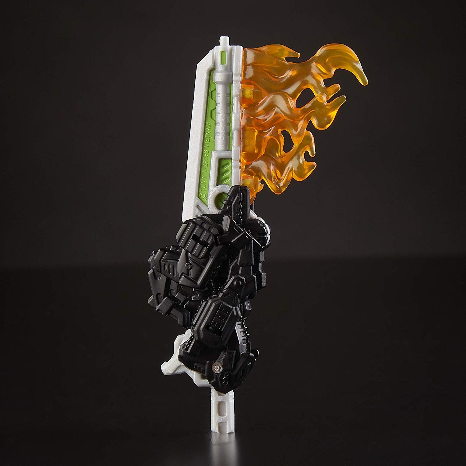 Transformers News: SIEGE Greenlight with Dazzlestrike now available on Amazon.com Transformers News: SIEGE Greenlight with Dazzlestrike now available on Amazon.com