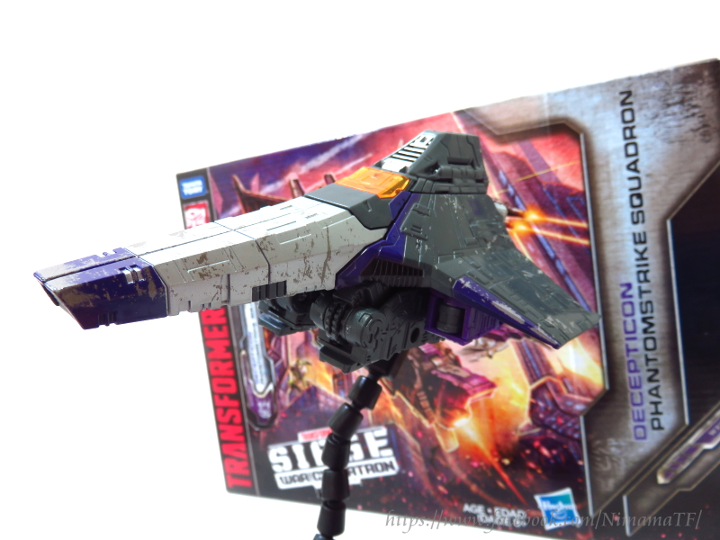 Transformers News: In-hand images of the WFC Siege Decepticon Phantomstrike Squadron, including images of the box